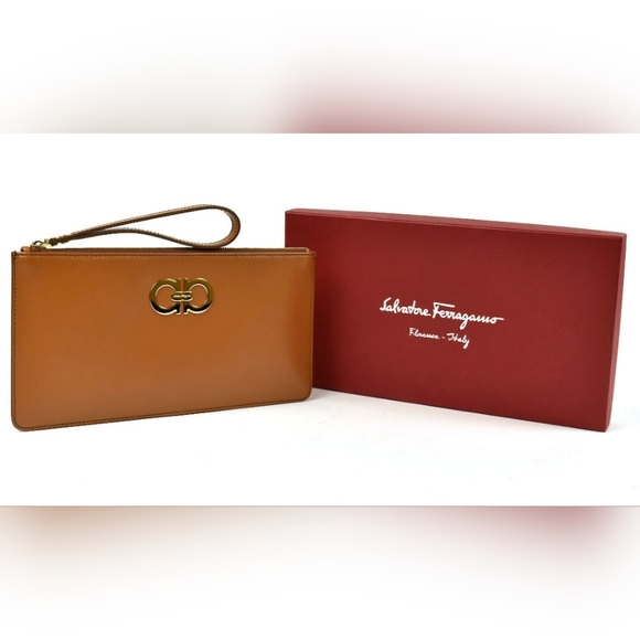 Salvatore Ferragamo Wristlet EUC! - Picture 4 of 15
